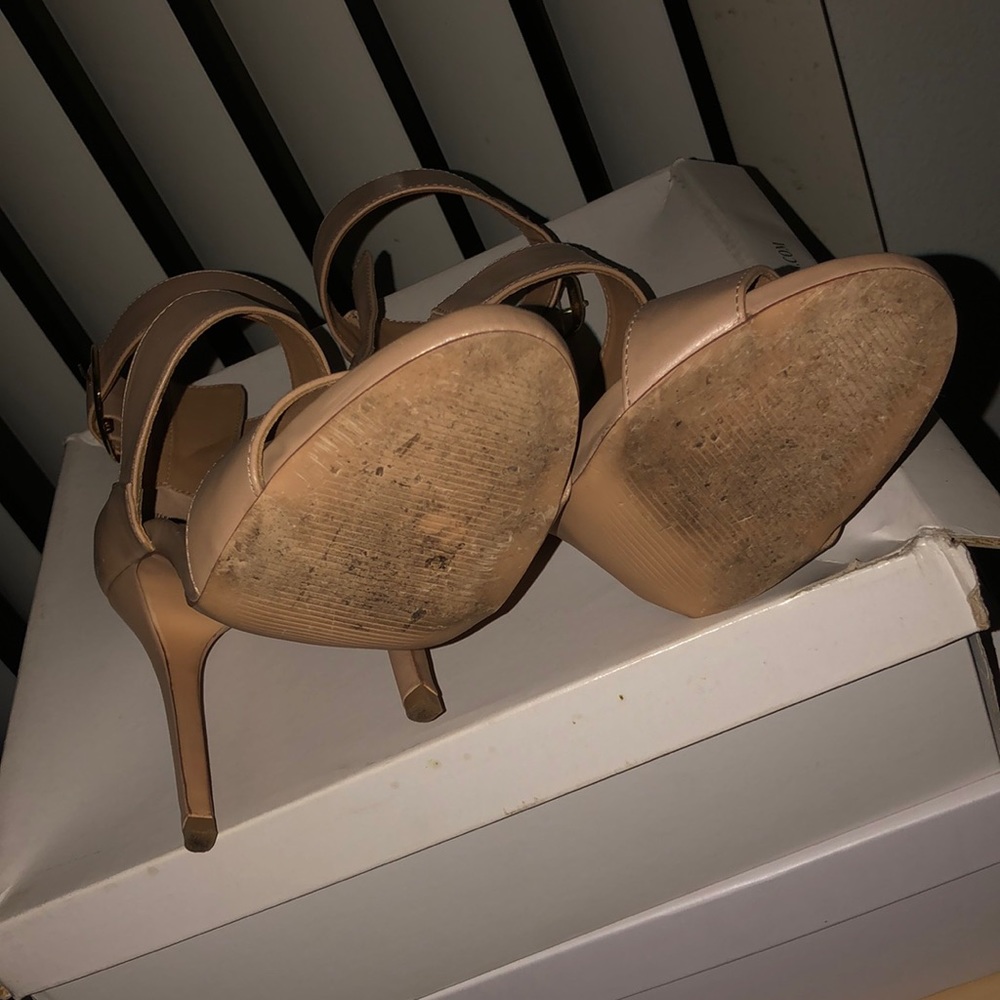 Heels - Picture 2 of 2